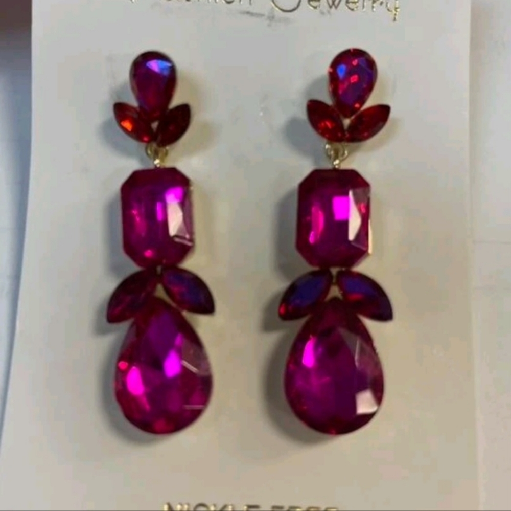 Earring - Picture 3 of 4